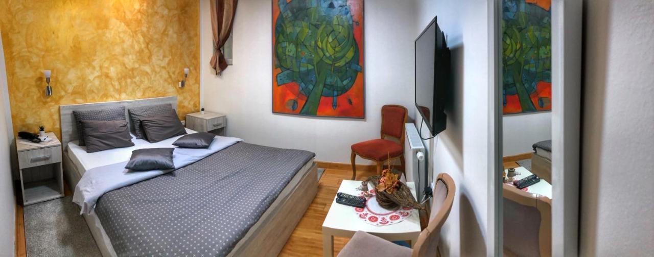 Tepic Garni Hotel Temerin エクステリア 写真