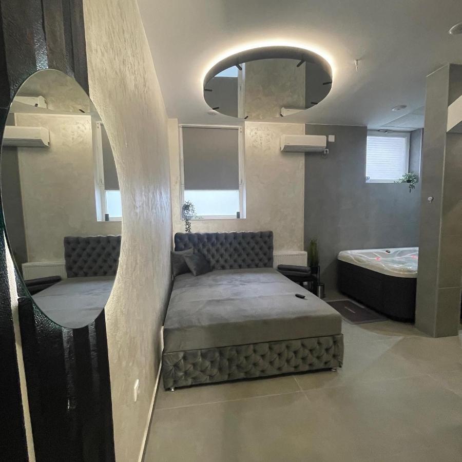 Tepic Garni Hotel Temerin エクステリア 写真